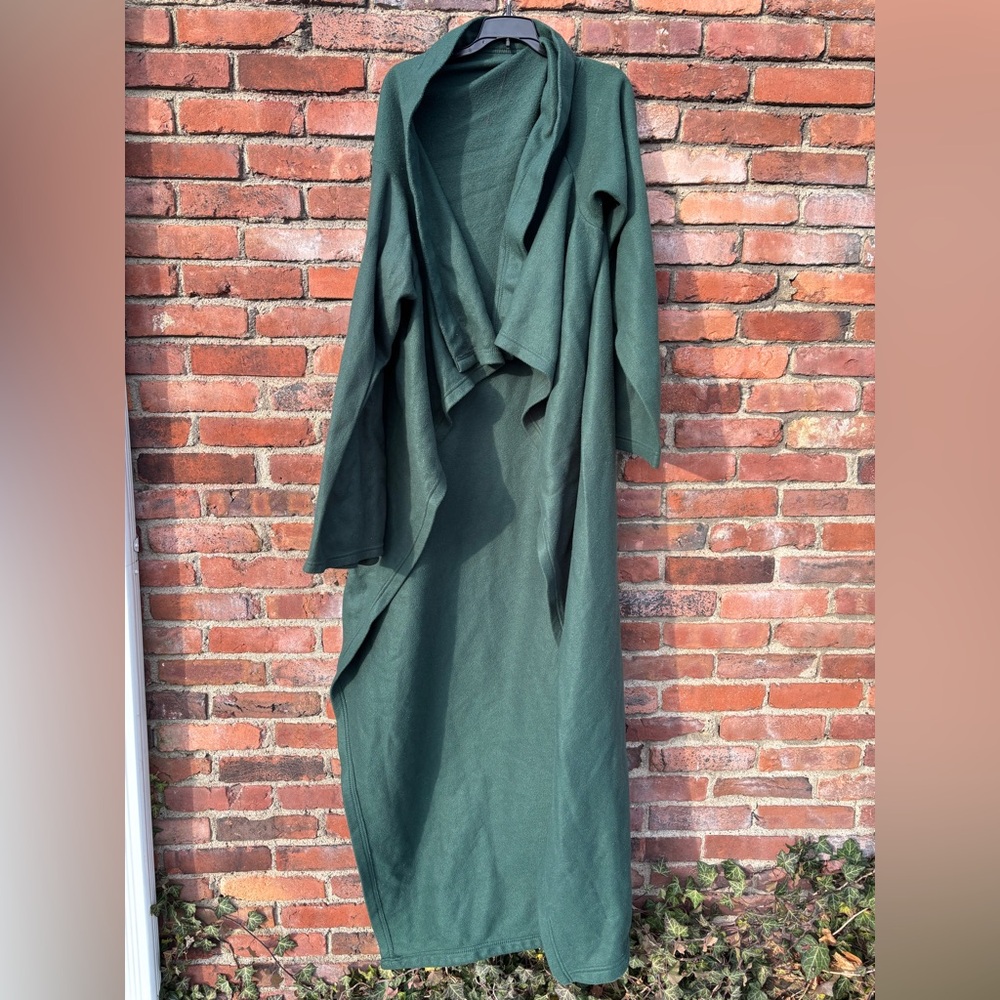 EUC Snuggie